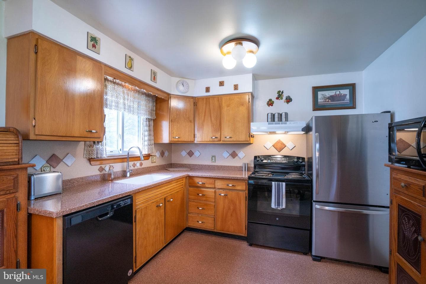 4822 W Whitehall Road photo 22