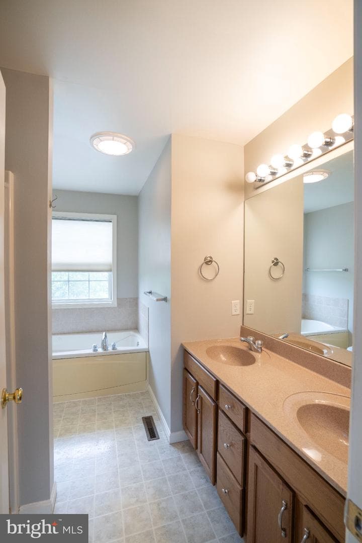 94 Saddle Ridge Road photo 36