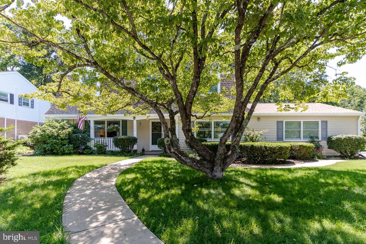 1000 Saxton Drive, State College