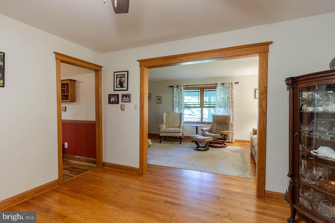 1000 Saxton Drive photo 14