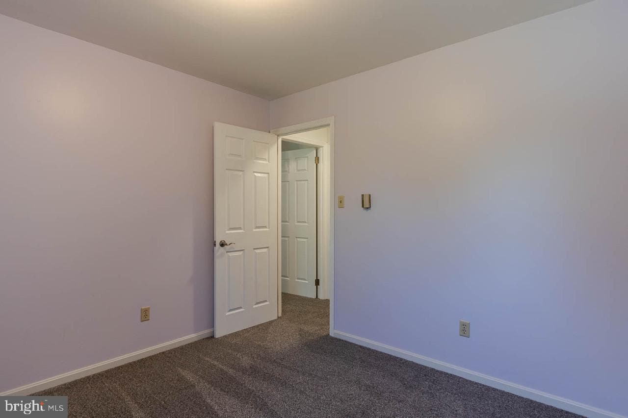1000 Saxton Drive photo 31