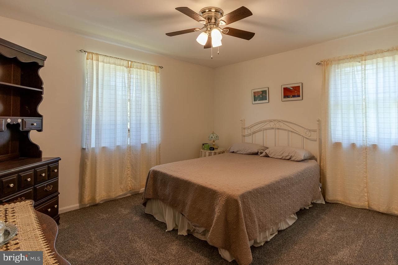 1000 Saxton Drive photo 32