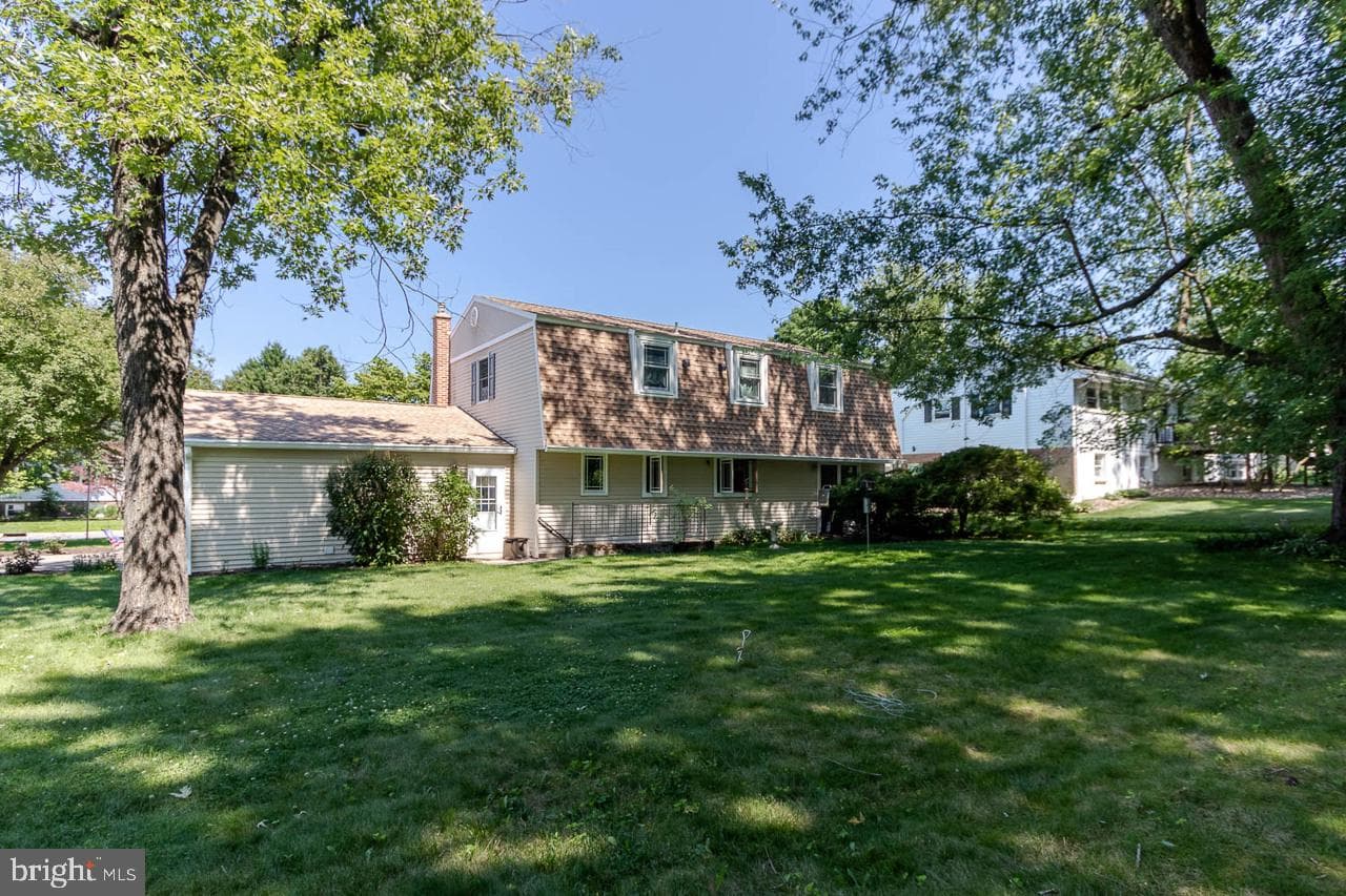 1000 Saxton Drive photo 40