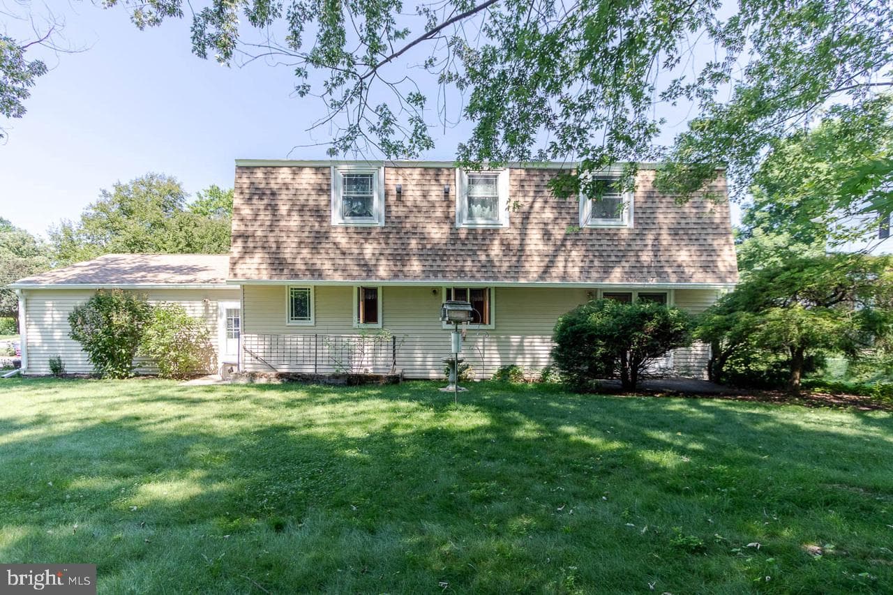 1000 Saxton Drive photo 41