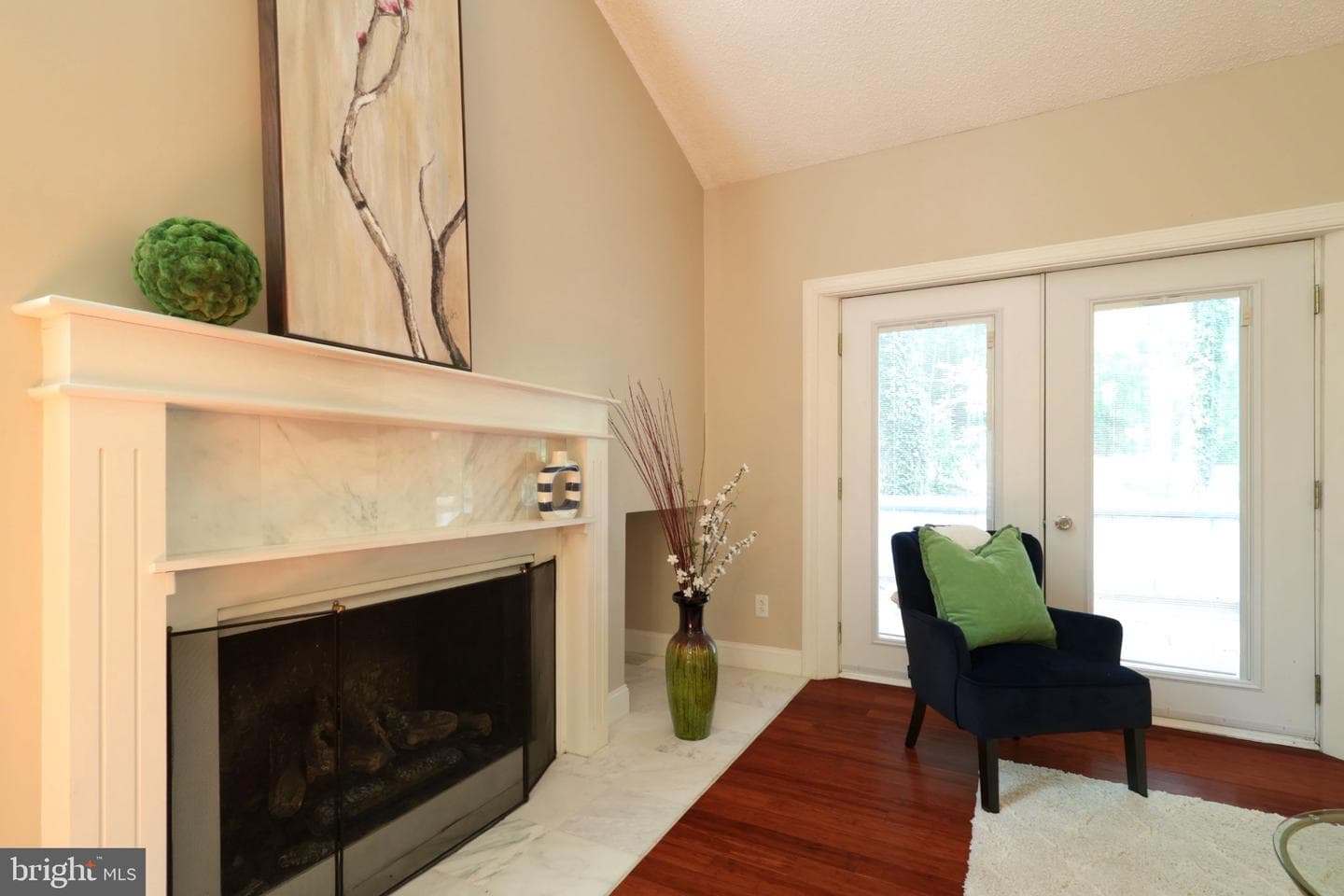 1845 Woodledge Drive photo 3