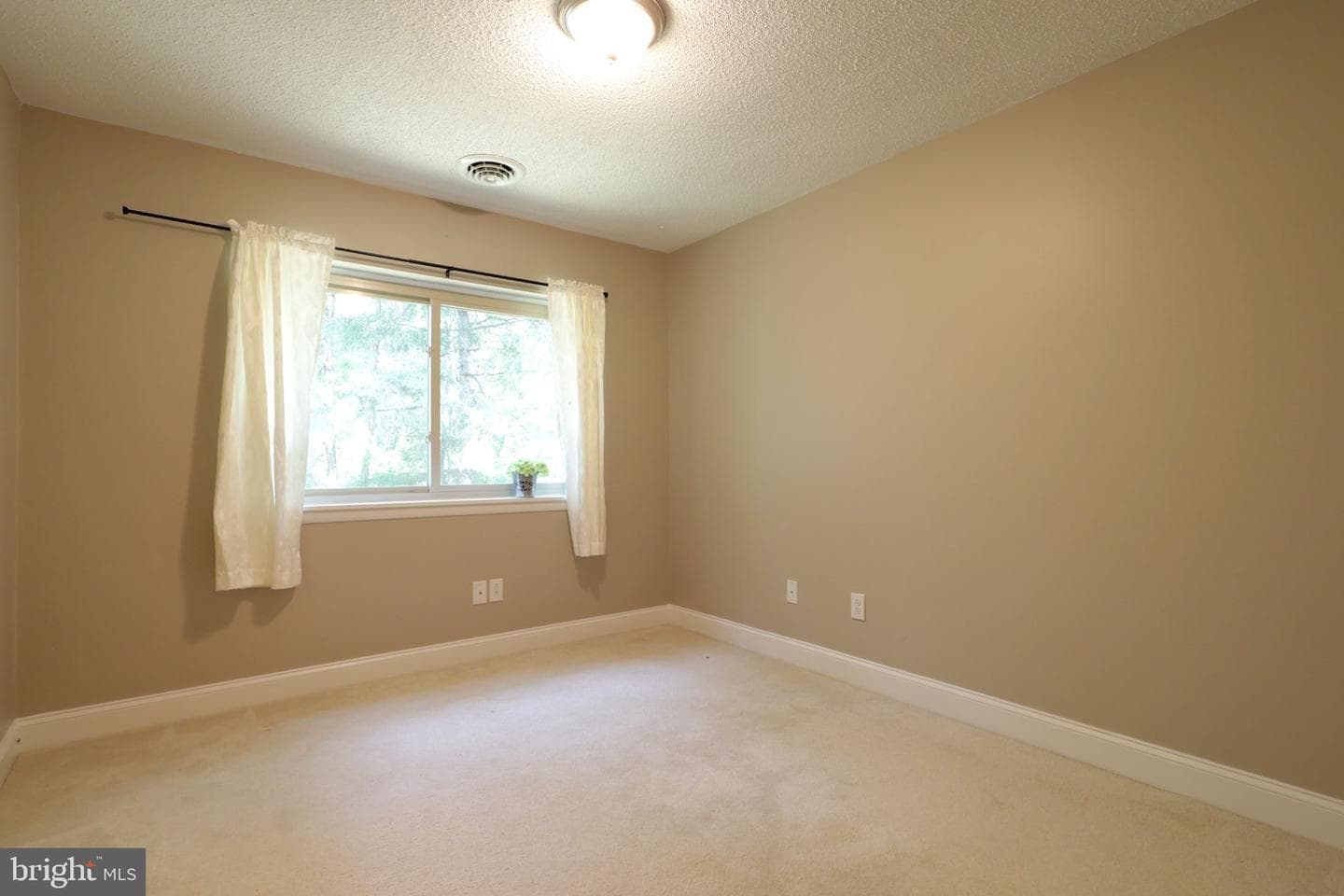 1845 Woodledge Drive photo 50