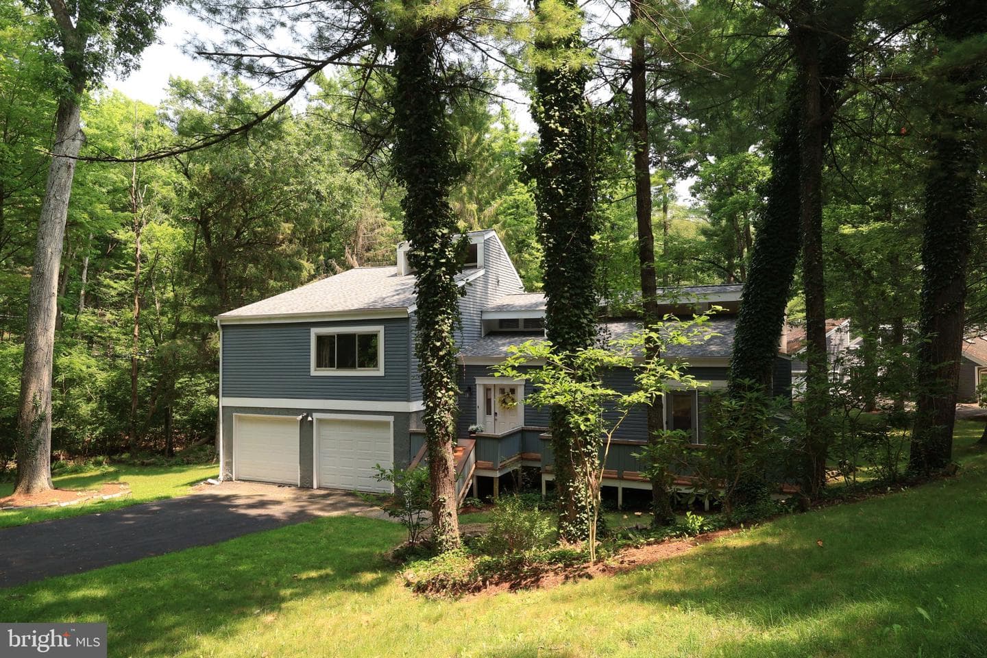 1845 Woodledge Drive photo 8