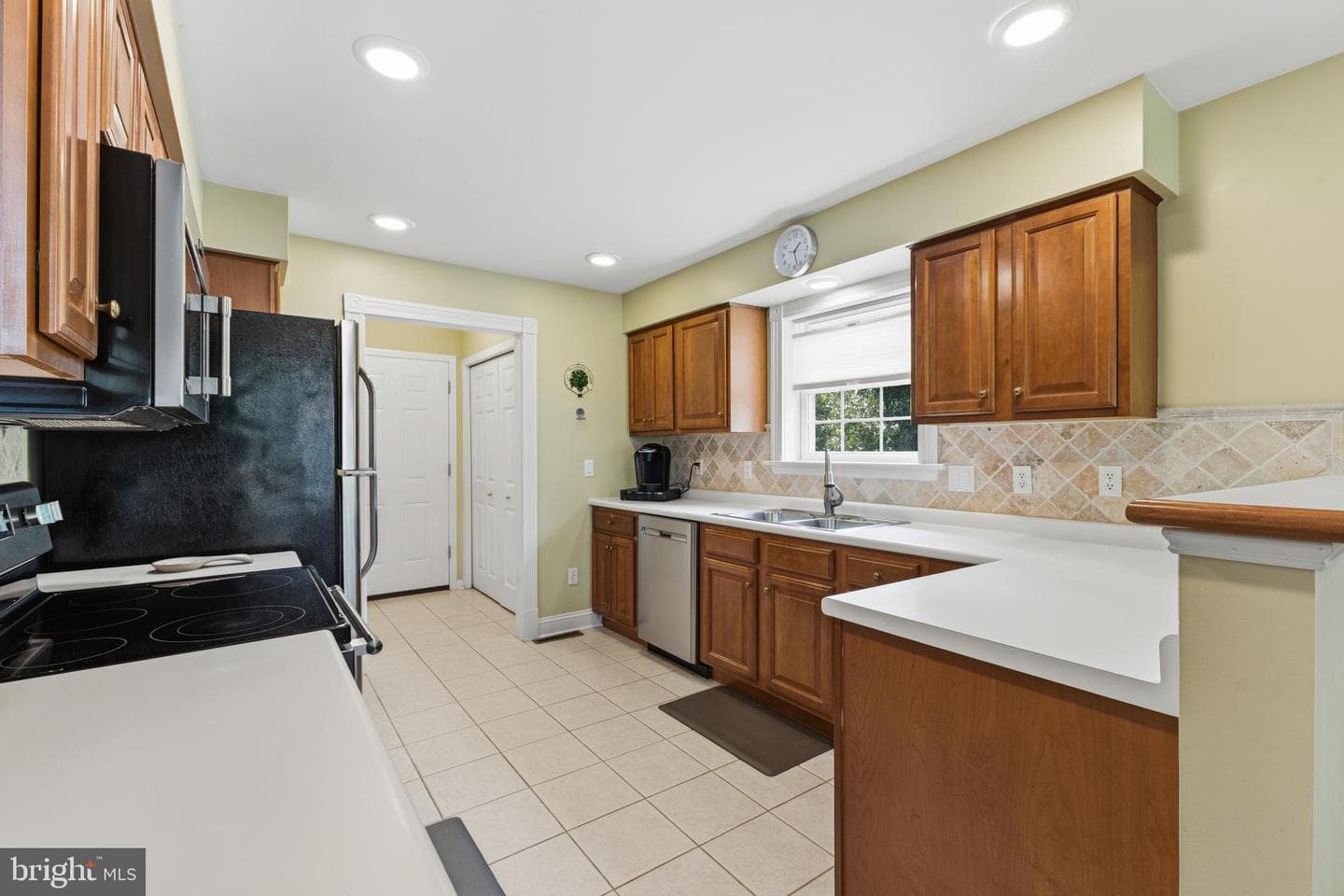 1632 Bristol Avenue #803 photo 19