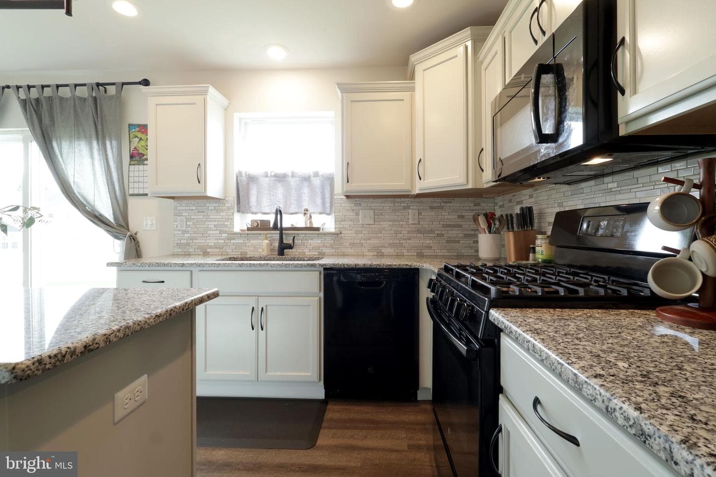 301 Amberleigh Lane photo 22