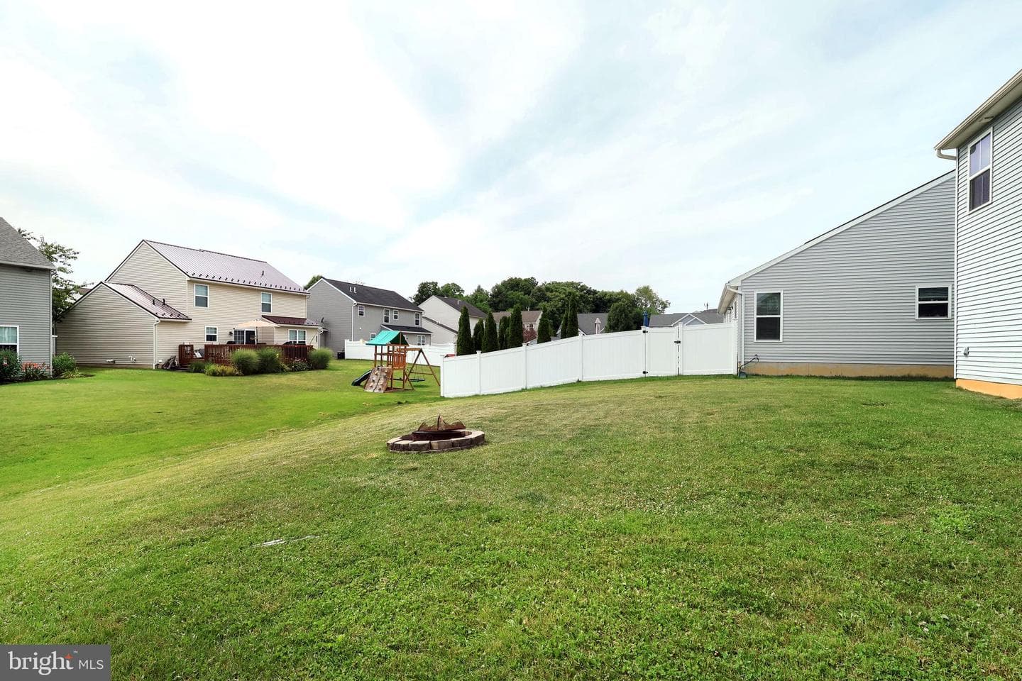 301 Amberleigh Lane photo 56