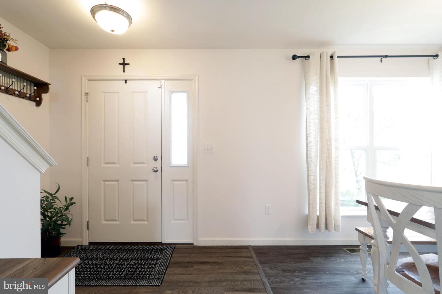 301 Amberleigh Lane photo 6