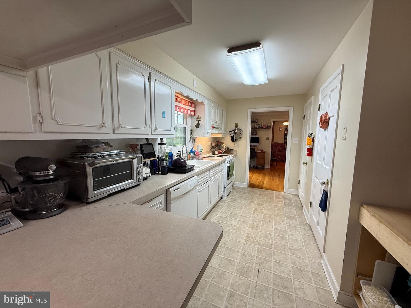 509 Nimitz Avenue photo 4