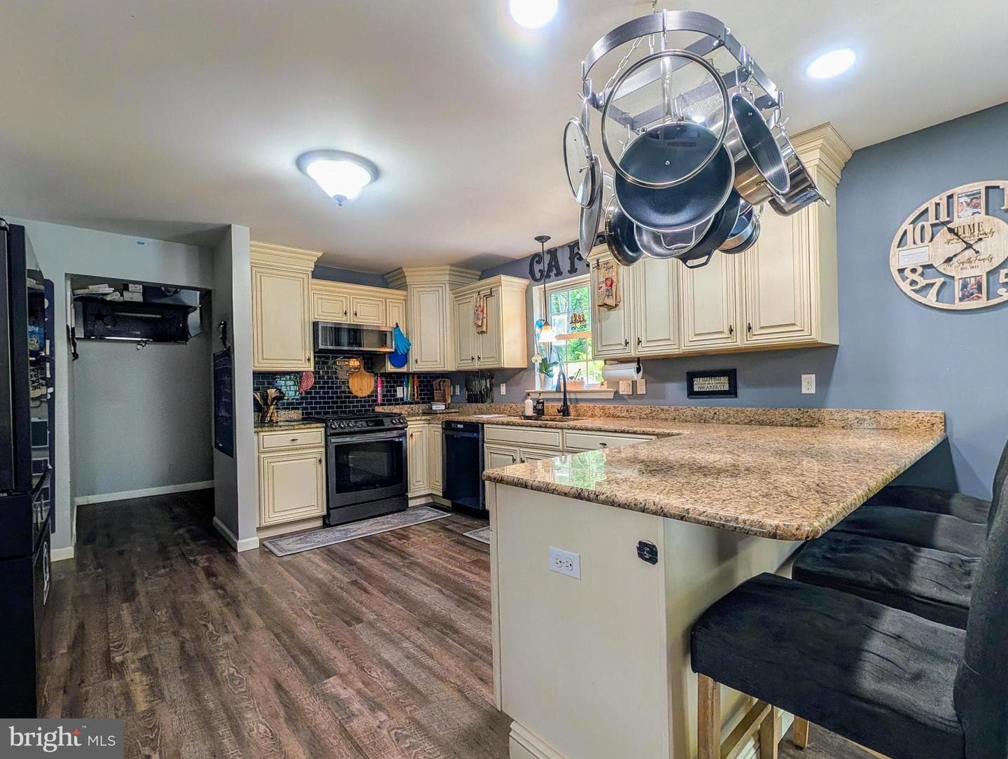 111 Hill Street photo 23