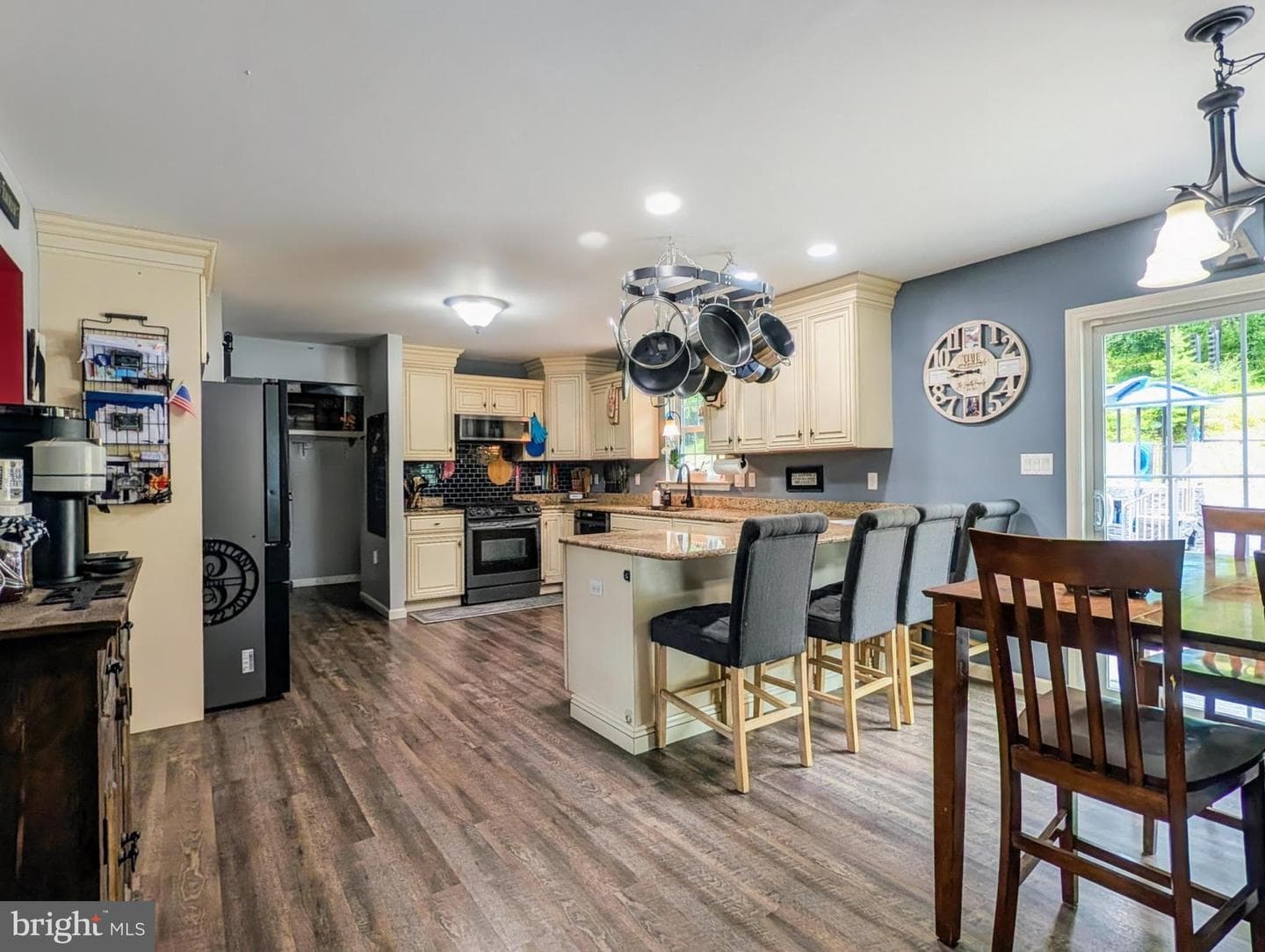 111 Hill Street photo 25