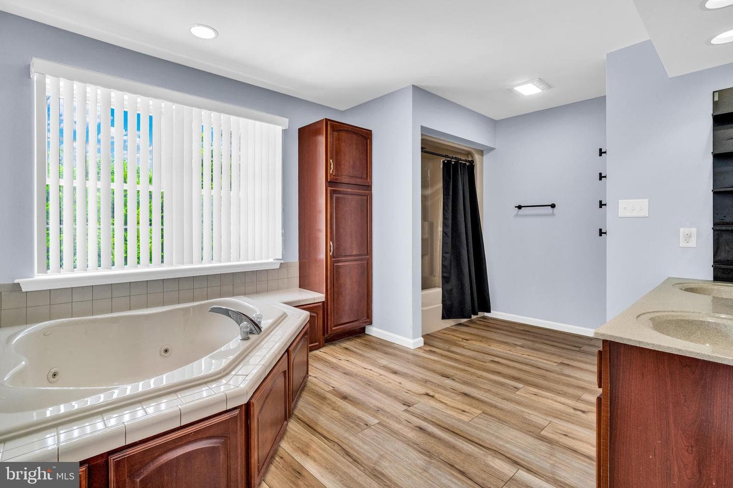 104 S Ridgewood Drive photo 30