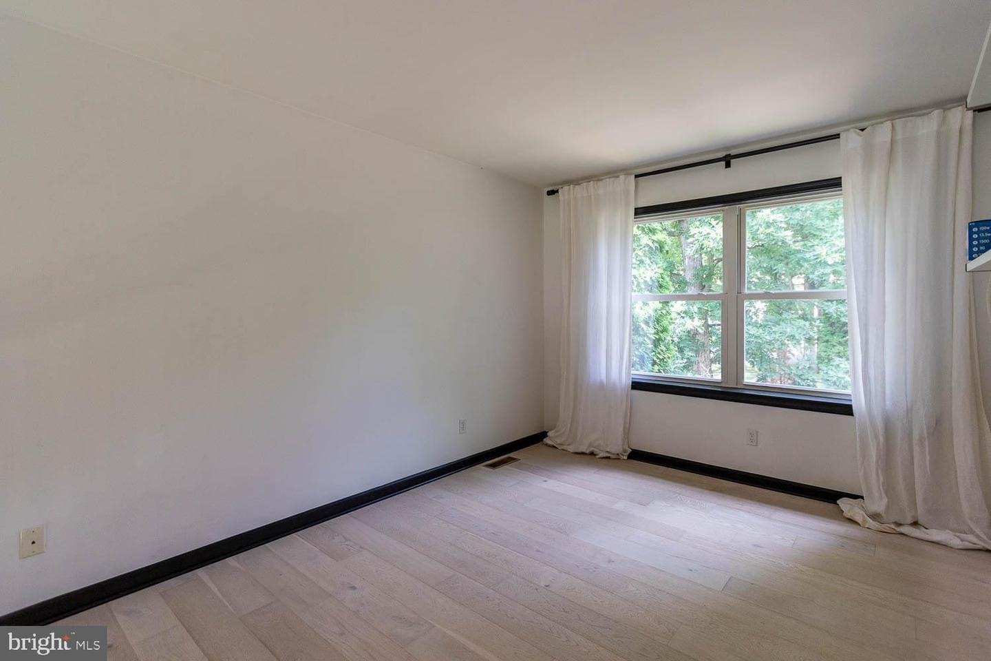 301 Amblewood Way photo 17