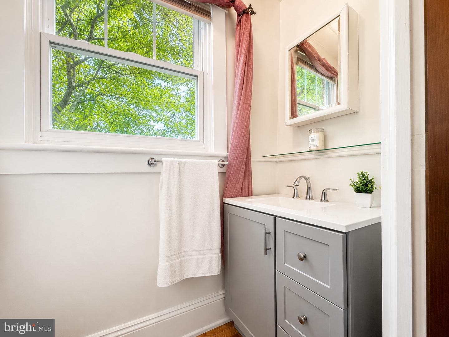 149 W Main photo 37