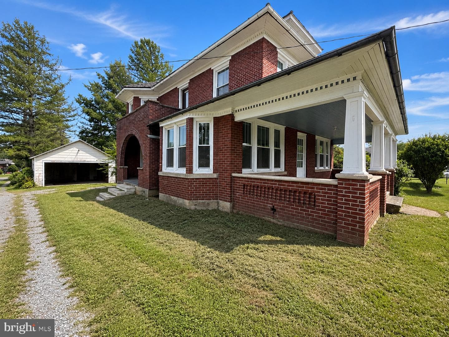 149 W Main photo 4