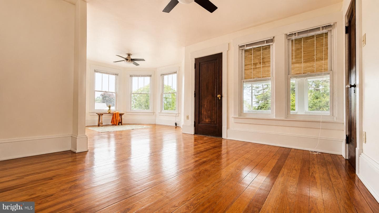 149 W Main photo 47