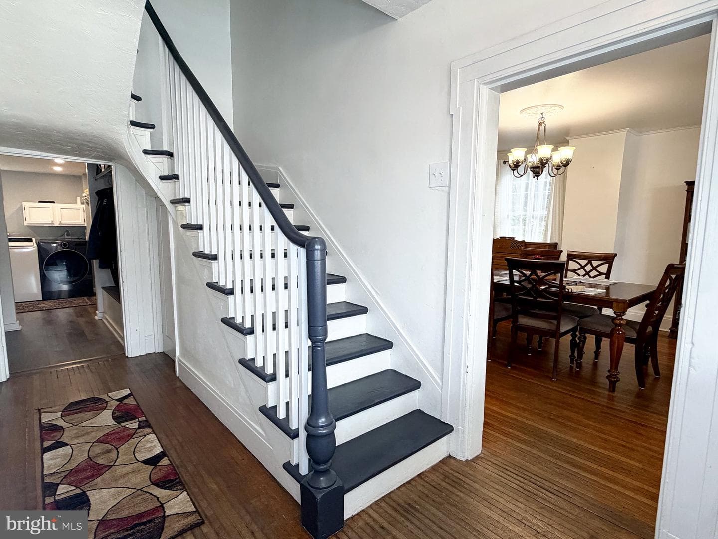138 W Logan Street photo 7