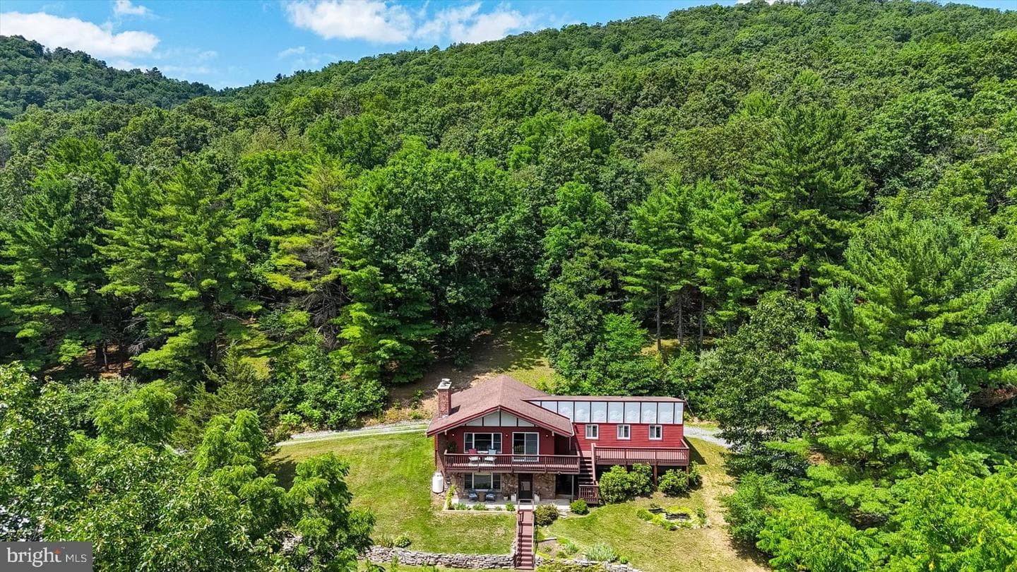 413 Summer Mountain Road, Spring Mills