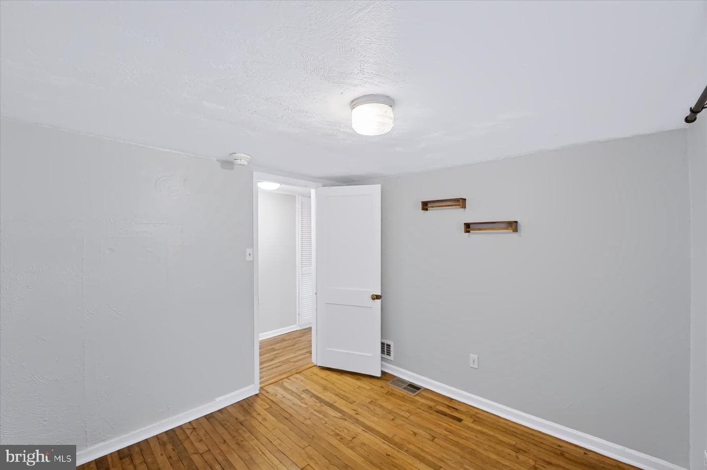 135 Lee Avenue photo 13