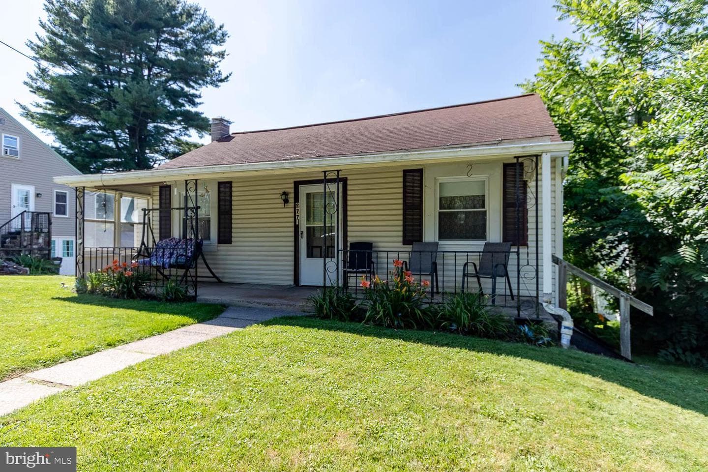 277 E. Pine Grove Road photo 1