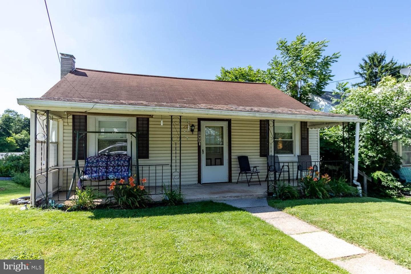 277 E. Pine Grove Road photo 2