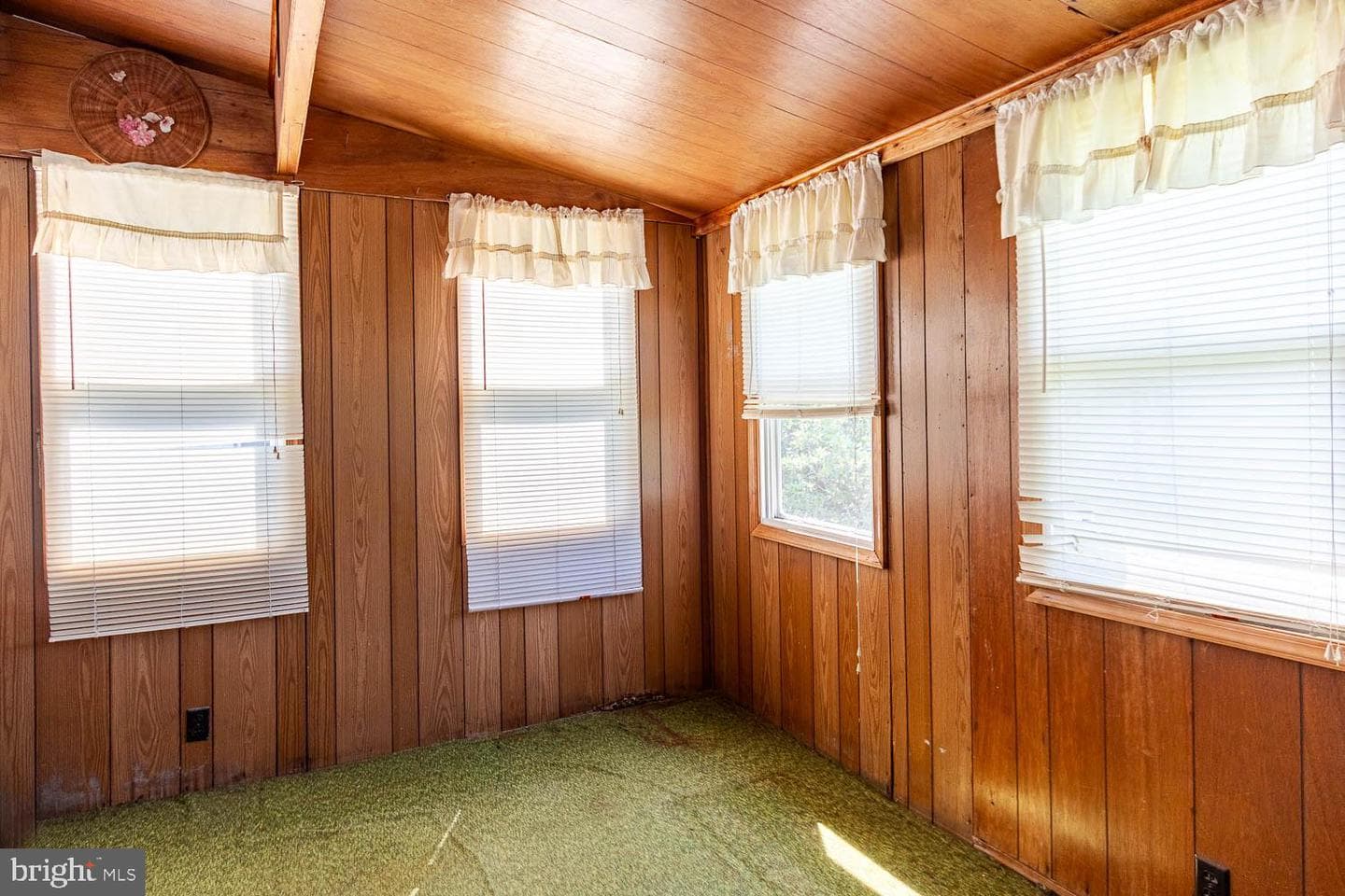 277 E. Pine Grove Road photo 9