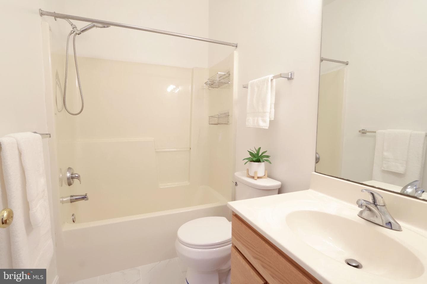 2320 Falconpointe Drive photo 23