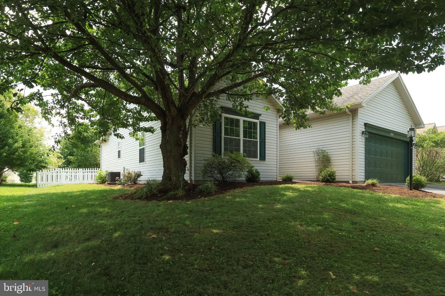 2320 Falconpointe Drive photo 31