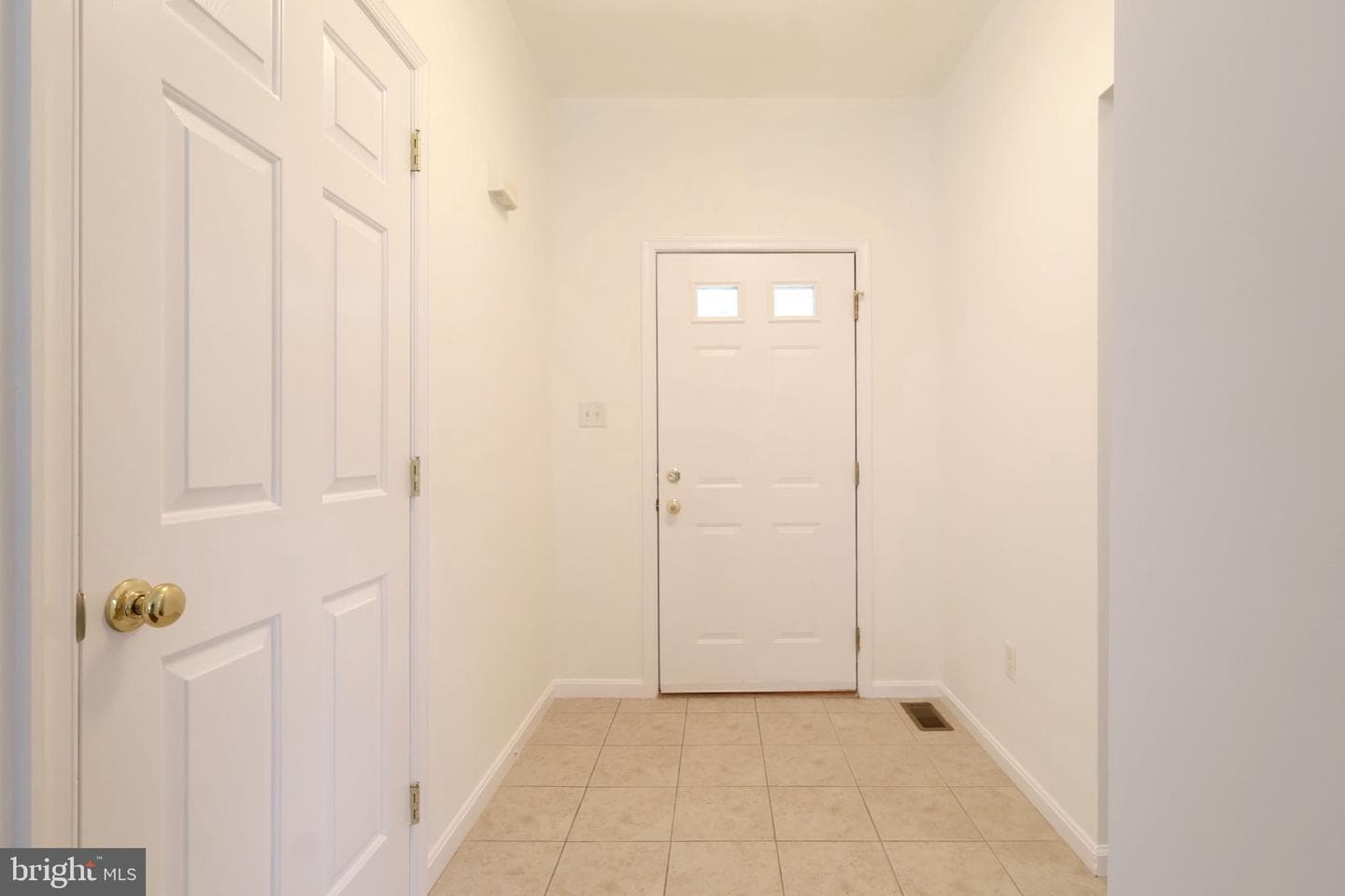 2320 Falconpointe Drive photo 6