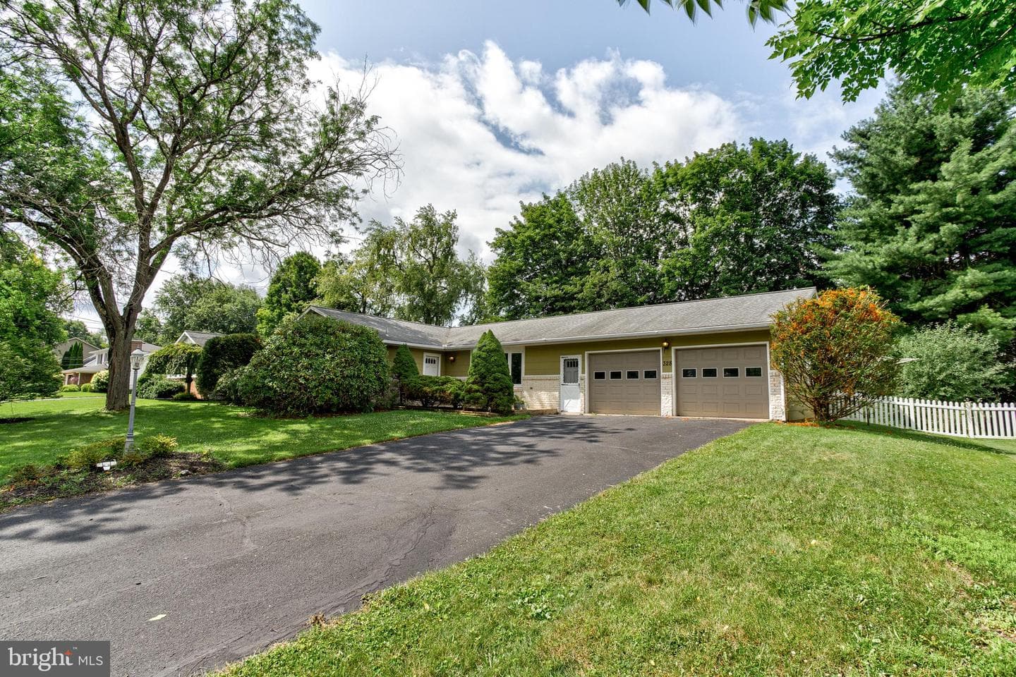 328 McBath Street photo 16