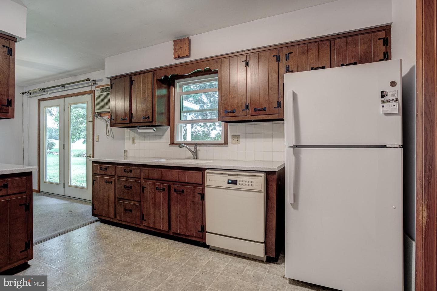 328 McBath Street photo 6