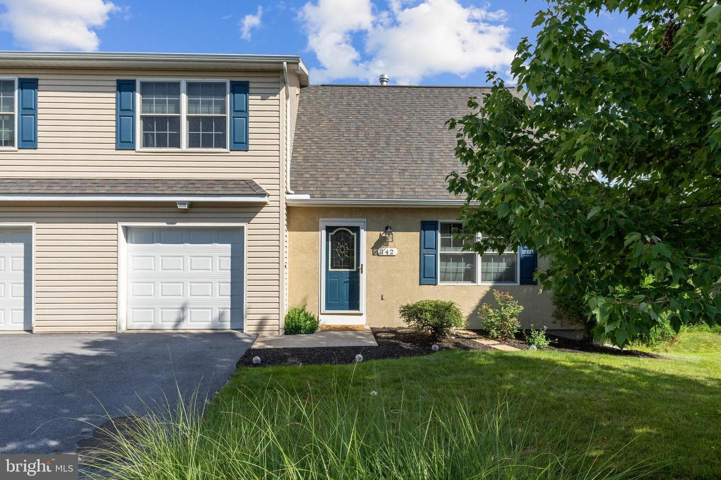 142 Faust Circle photo 1