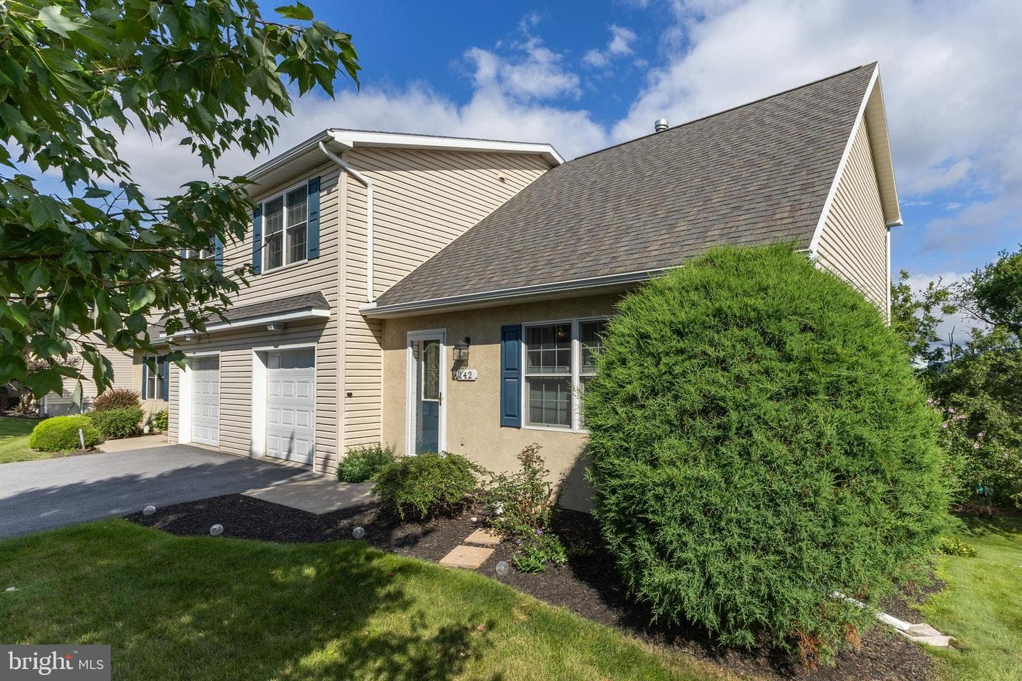 142 Faust Circle photo 3