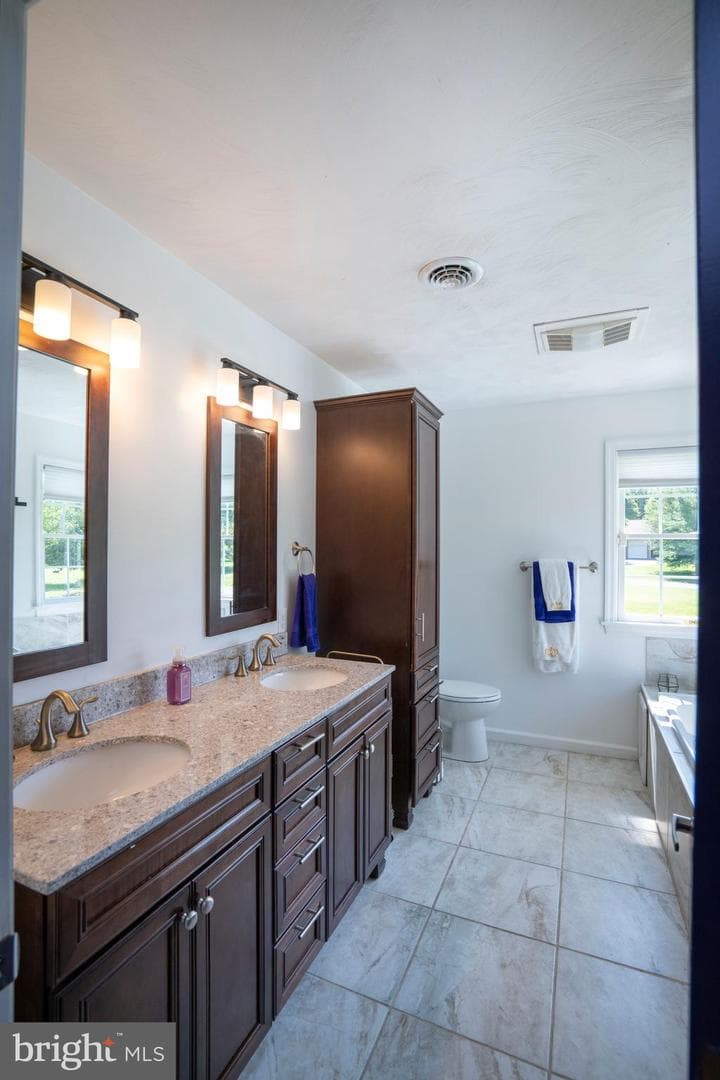 532 Kristina Circle photo 36