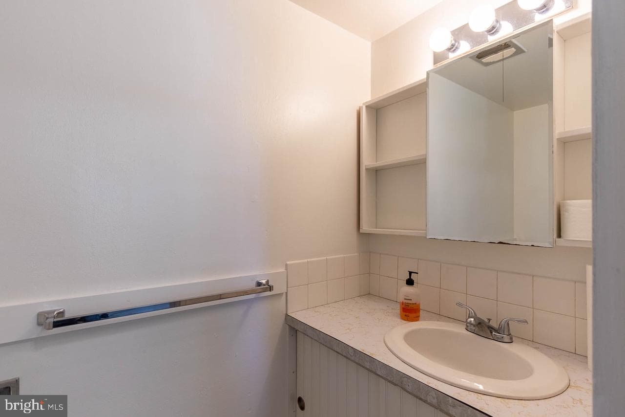 1111 W Aaron Drive #E photo 10