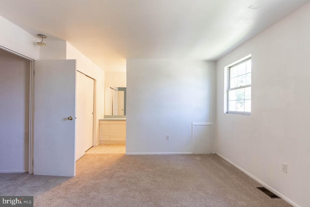 1111 W Aaron Drive #E photo 14