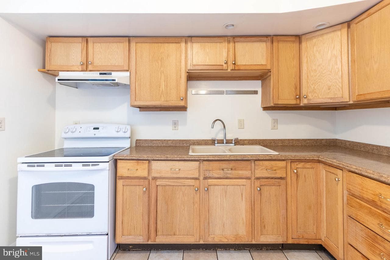 1111 W Aaron Drive #E photo 6