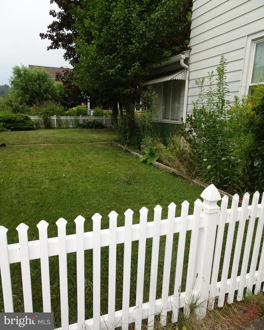 203 N Vesper Street photo 3