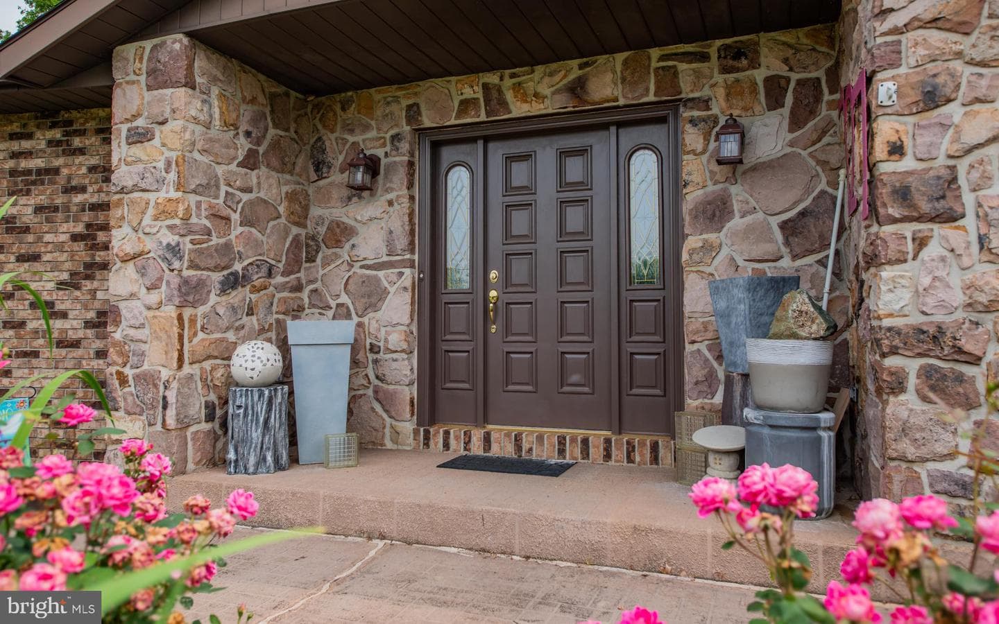 727 Ridge Road photo 3