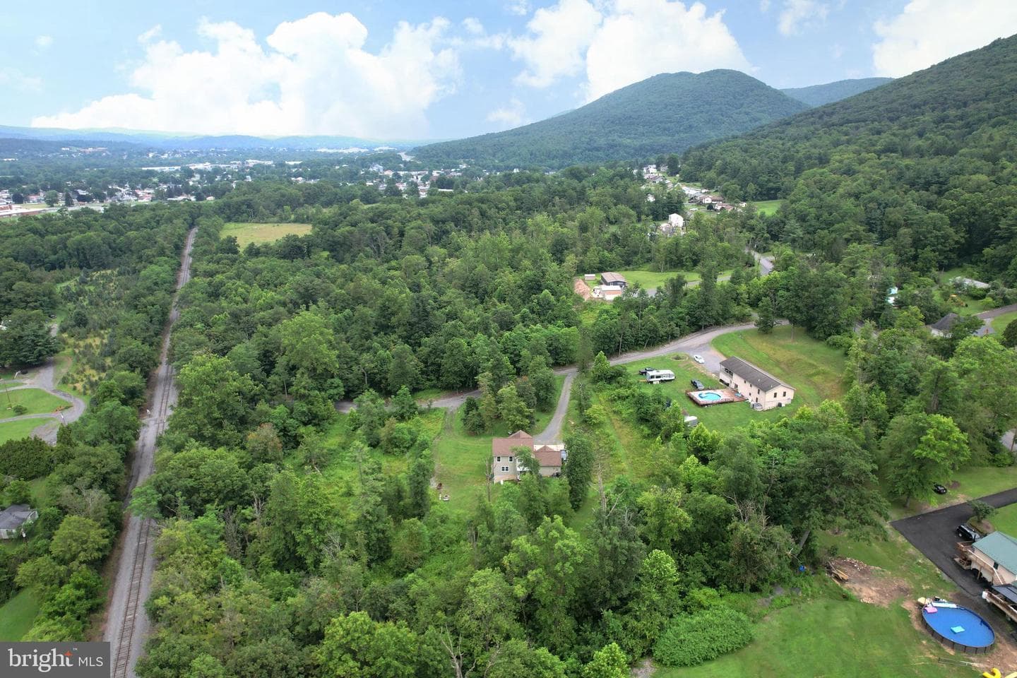 41 Slopeys Lane photo 59