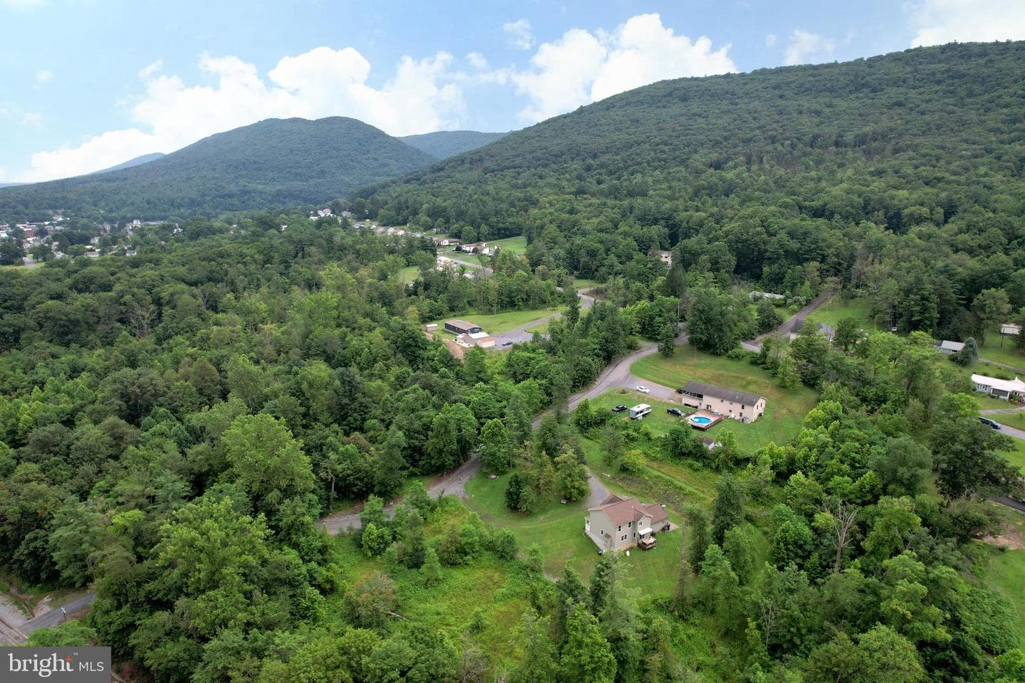 41 Slopeys Lane photo 60