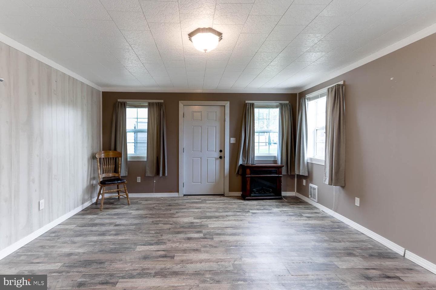 105 West Central Avenue photo 8