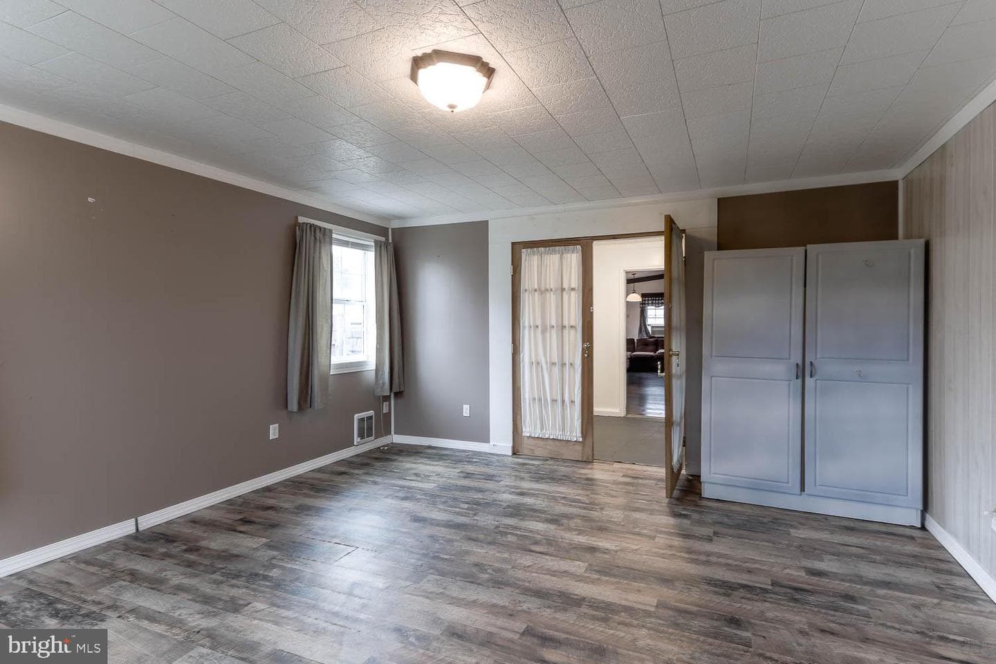 105 West Central Avenue photo 9