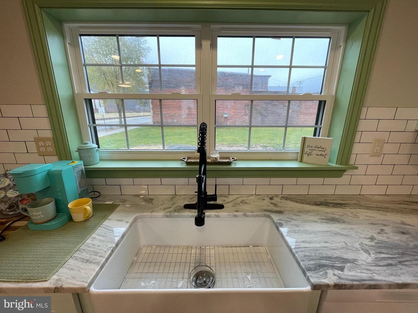 300 Erie Avenue photo 19