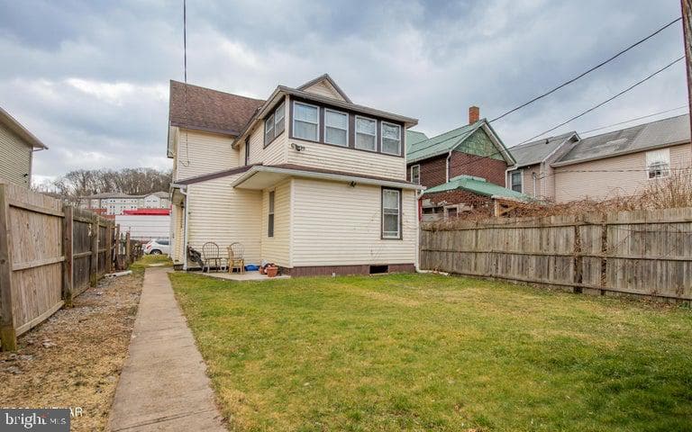 543 W Church Street photo 18