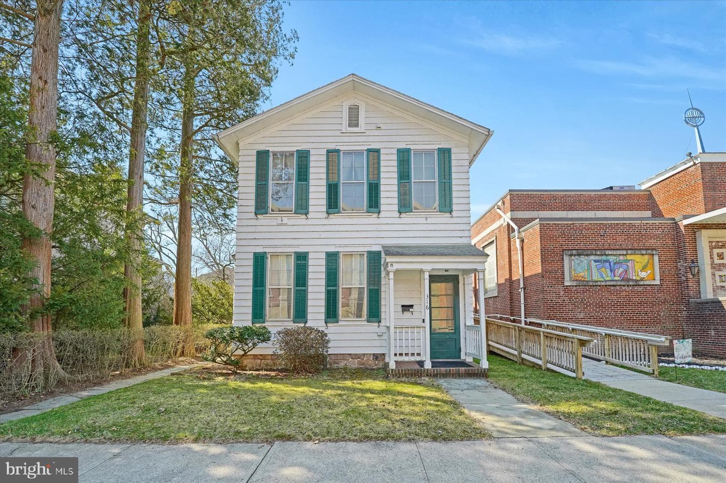316 W Church St