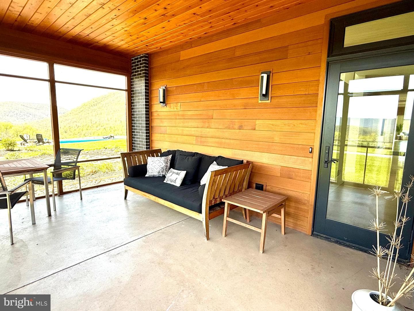 472 Falls Road photo 36